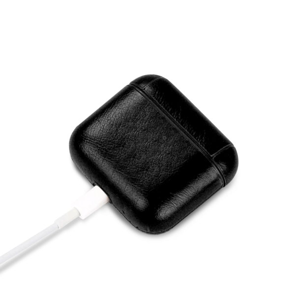 Apple AirPods Pro case PU leder zwart aan lader