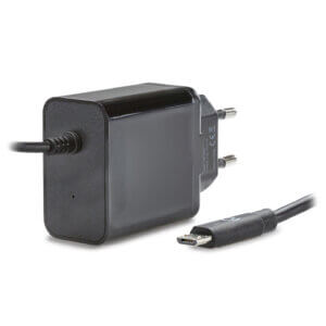 Mobilize Wall Charger Micro-USB 12W Black diagonaal